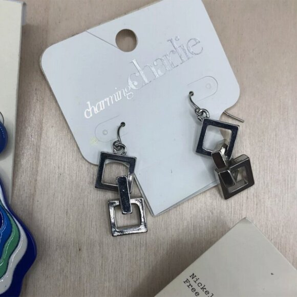 Lot 8 New Trendy Earrings Jewelry Mix Casual to Statement Dangle Long and Short - Picture 8 of 9